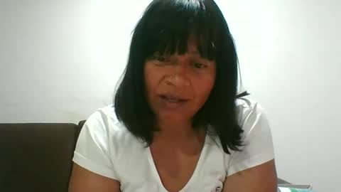 adrianagogo18 online show from 12.13.25