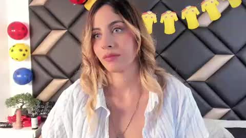 Snapshot of adrianaharlow chatting on 06.17.26 Adriana Harlow online show from 06.17.26