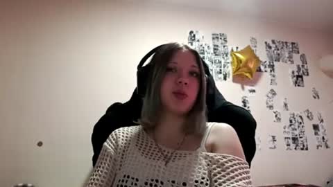 Snapshot of adriannamalango chatting on 06.20.26 Sofa online show from 06.20.26