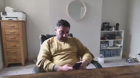 Snapshot of adriano8643 chatting on 09.15.25 AdrianoMuscle online show from 09.15.25