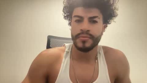 Snapshot of adriano_guapo chatting on 11.30.25 adriano guapo online show from 11.30.25