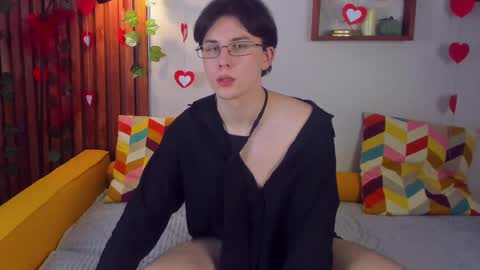 adrianoaubert online show from 02.18.25