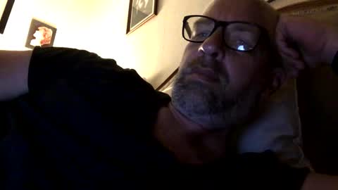 Snapshot of adrienfromparis chatting on 04.12.26 adrienfromparis online show from 04.12.26