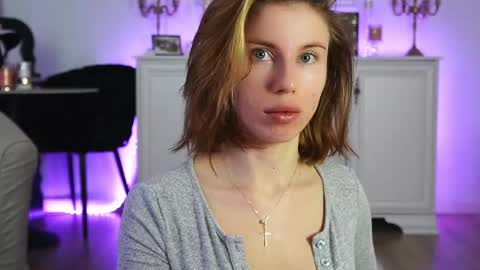 Aelia online show from 11.04.25