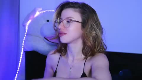 Aelia online show from 04.20.26