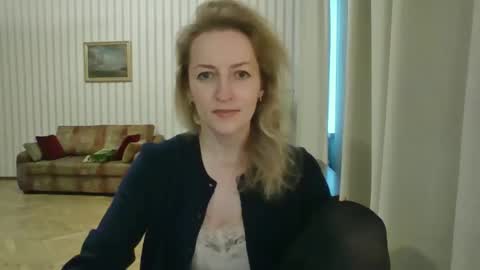 Snapshot of aeroliss chatting on 05.14.26 aeroliss online show from 05.14.26