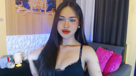 aeshamargaux online show from 11.16.25