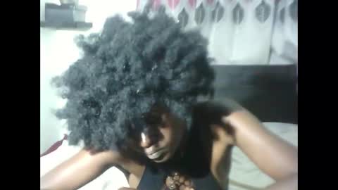 Snapshot of african_beauties chatting on 02.16.26 Mia Friends online show from 02.16.26