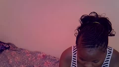 Snapshot of african_beuty20 chatting on 05.19.26 Wendy online show from 05.19.26