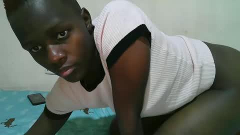 african_pussy2 online show from 03.12.25