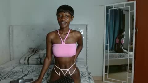 Snapshot of africanpetitequeen chatting on 12.15.24 CIARA online show from 12.15.24