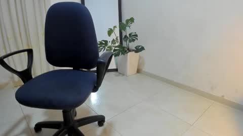 Snapshot of afrodita3123 chatting on 10.27.25 Lorena online show from 10.27.25