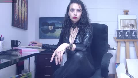 Afrodita Arggeniss online show from 10.19.25