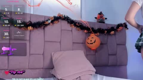 Snapshot of afroditadangelo chatting on 10.08.25 ANGEL online show from 10.08.25