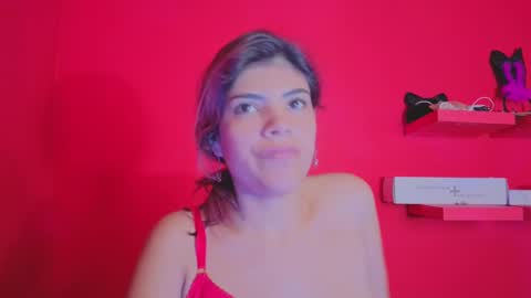 Snapshot of afroditamoore chatting on 10.15.25 afroditamoore online show from 10.15.25
