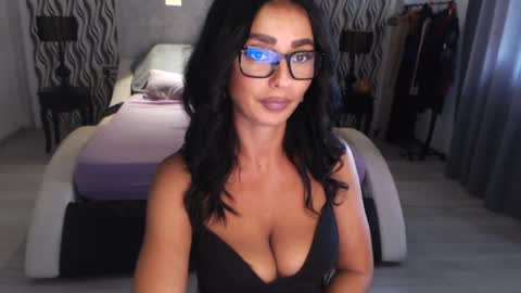 Afro online show from 09.16.25