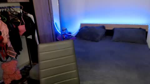 Afro online show from 04.13.26