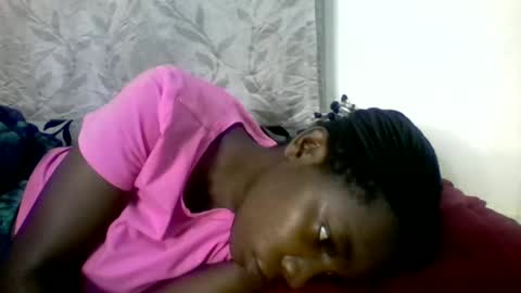 pink  and josphen online show from 02.02.25