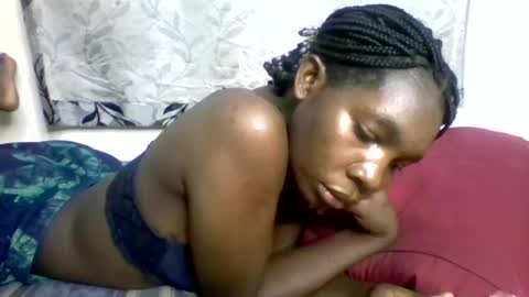 pink  and josphen online show from 02.02.25