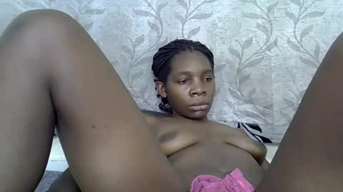 pink  and josphen online show from 03.01.25