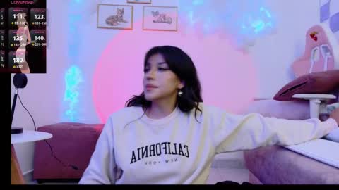 Snapshot of ag4ta_ chatting on 02.11.25 Agata online show from 02.11.25