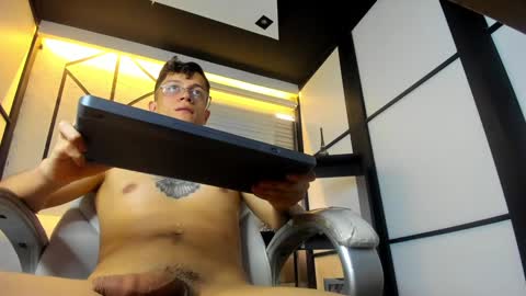 Snapshot of agarevans chatting on 12.27.24 AGAR online show from 12.27.24