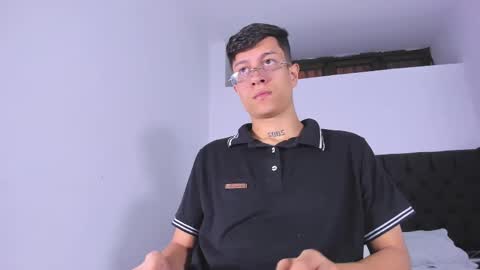 Snapshot of agarevans chatting on 01.03.25 AGAR online show from 01.03.25