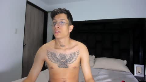 Snapshot of agarevans chatting on 01.08.25 AGAR online show from 01.08.25