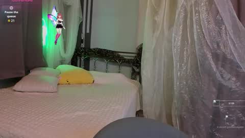 Agata Kriste online show from 11.21.25