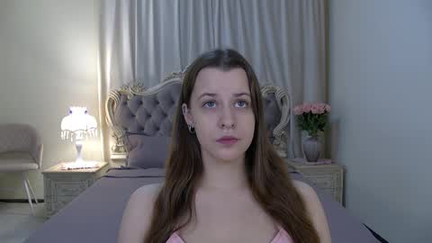 Agata Aisitt online show from 03.05.26