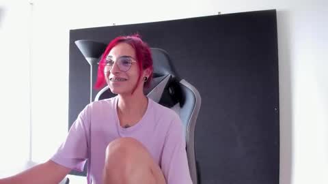 Agata Collinss online show from 03.25.26