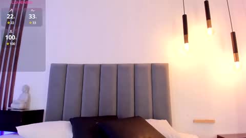 Snapshot of agatarose1 chatting on 12.19.24 AgataRose online show from 12.19.24