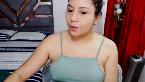 Snapshot of agatasexx chatting on 05.26.26 johana online show from 05.26.26