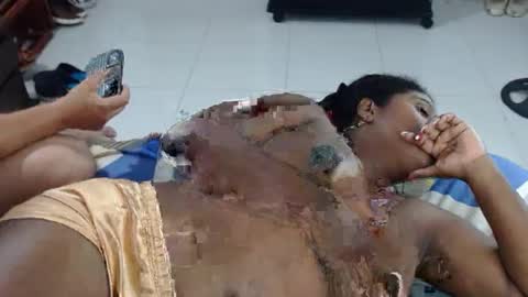 independent model online show from 09.24.25