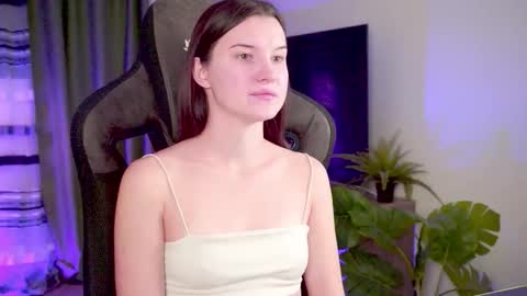 Snapshot of agatawillis chatting on 09.30.25 Agata online show from 09.30.25