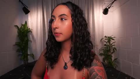 Snapshot of agatha_collinss chatting on 05.22.26 Val inst agatha clls online show from 05.22.26