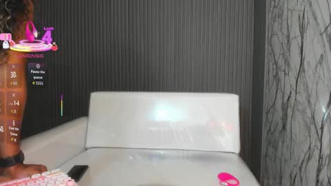 Snapshot of agatha_foxy1 chatting on 09.11.25 NATASHA online show from 09.11.25