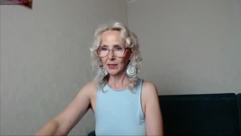 Snapshot of agatha_moore_ chatting on 06.22.26 Agatha online show from 06.22.26