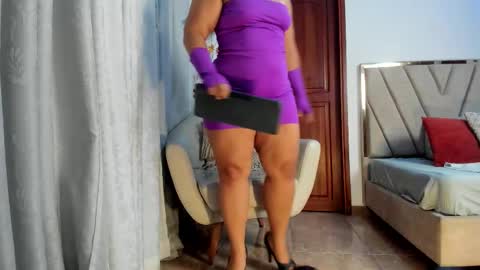 Snapshot of agathaa_white chatting on 10.15.25 Agathaa white online show from 10.15.25