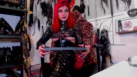 Agatha Fox online show from 12.15.24