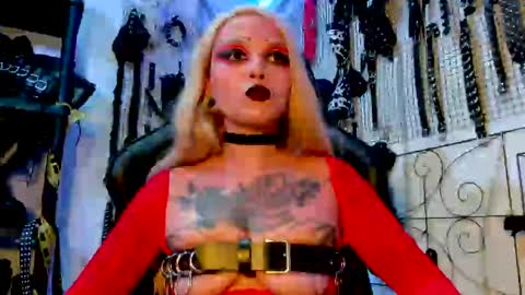 Agatha Fox online show from 02.19.25