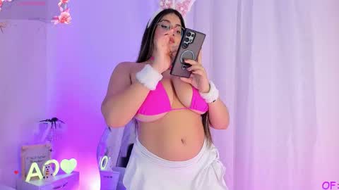 Agatha Owens online show from 10.30.25