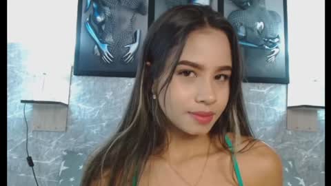 aghata walkerl online show from 01.20.25