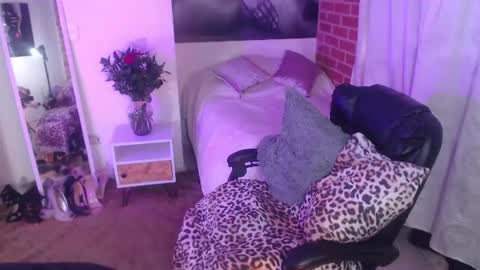 Lily online show from 07.22.26