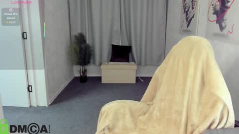 agnes wells online show from 09.19.25