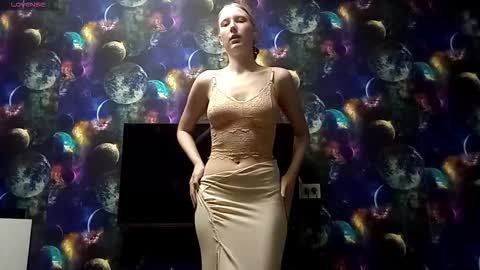 Snapshot of agnesmolima chatting on 11.28.25 Monica online show from 11.28.25