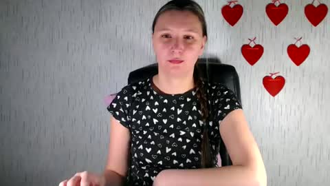 Snapshot of agnete_ chatting on 12.17.24 encyclopedia of naughty online show from 12.17.24