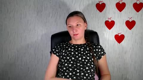Snapshot of agnete_ chatting on 12.17.24 encyclopedia of naughty online show from 12.17.24