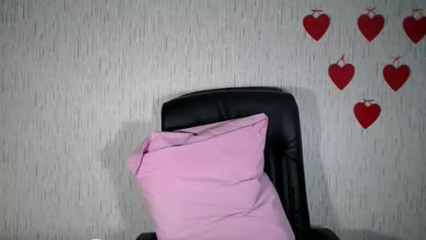 Snapshot of agnete_ chatting on 12.23.24 encyclopedia of naughty online show from 12.23.24