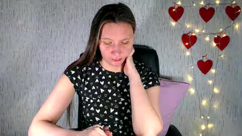 Snapshot of agnete_ chatting on 01.14.25 encyclopedia of naughty online show from 01.14.25